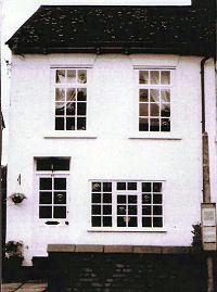 38 High Street, Eaton Bray (click to view full photo)